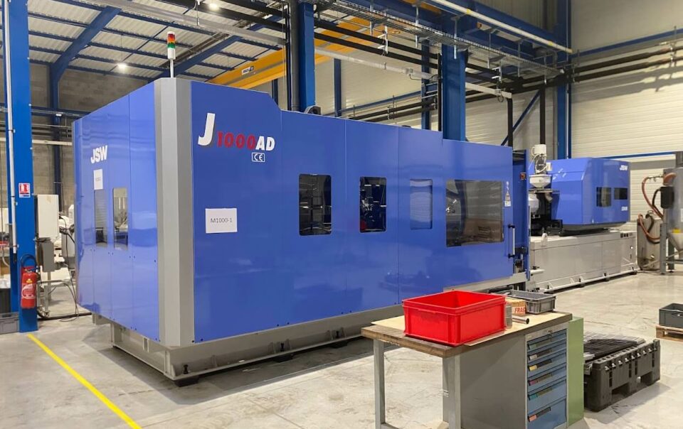 New 1,000 ton JSW electric injection molding machine